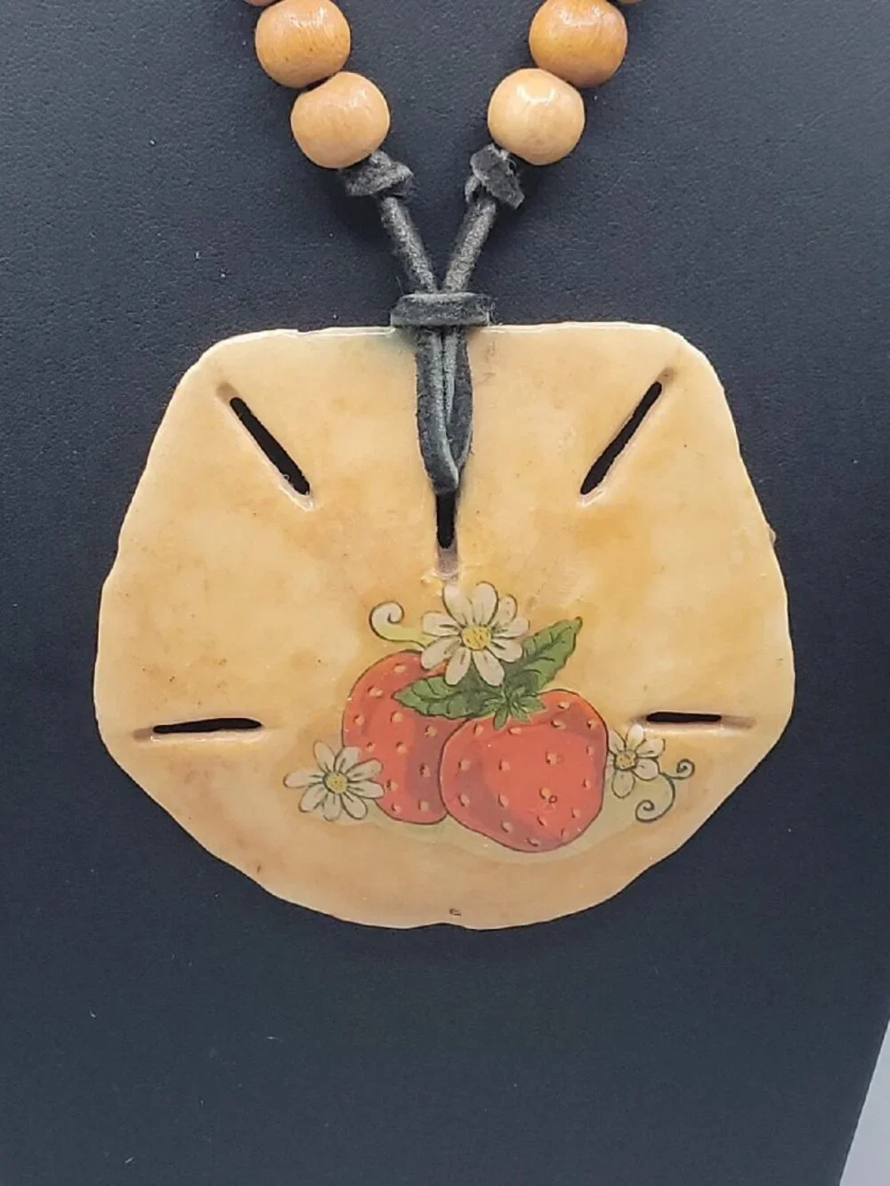 VTG Decoupaged Large Sand Dollar pendant necklace Wood Beads 28
